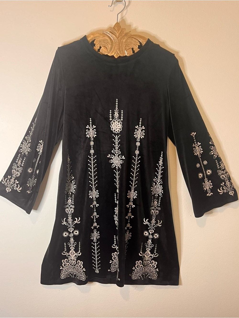 Johnny Was Black Velvet Embroidered Tunic Dress L Boho Floral 3/4 Sleeve